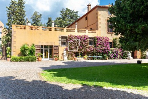 5 chambres house à vendre à Esplugues de Llobregat, Barcelona, Catalonia, Spain № 3890 - photo 2