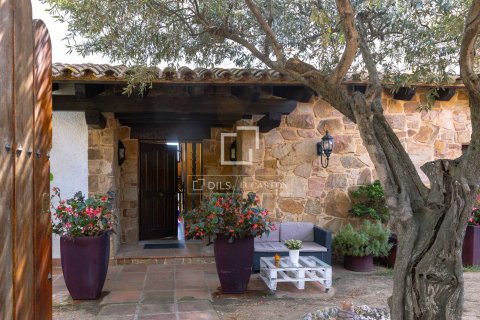 4 chambres villa à vendre à Vilassar de Dalt, Barcelona, Catalonia, Spain № 3892 - photo 2