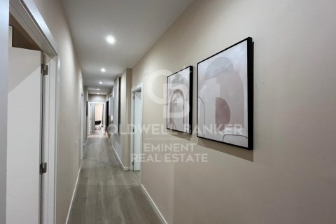4 bedrooms apartment for sale in Barcelona, Catalonia, Spain № 5563 - photo 22