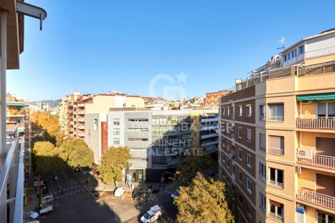 Купить квартиру в Барселона, Испания с 3 спальни, 80м², № 5562 - фото 9