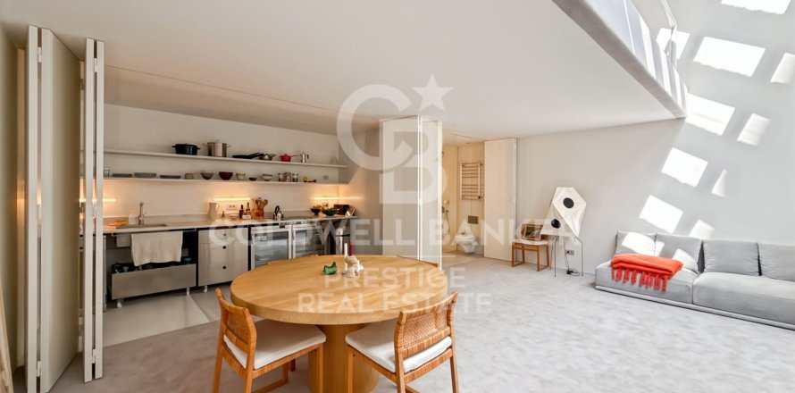 Квартира студия в Барселоне, Каталония, Испания № 5561