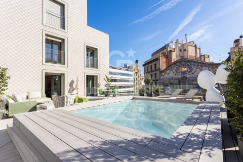 3 bedrooms apartment for sale in Barcelona, Catalonia, Spain № 5709