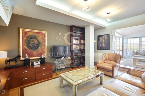 3 bedrooms penthouse for sale in Barcelona, Catalonia, Spain № 5707 - photo 5