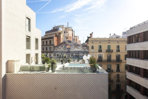 2 bedrooms apartment for sale in Barcelona, Catalonia, Spain № 5711 - photo 16