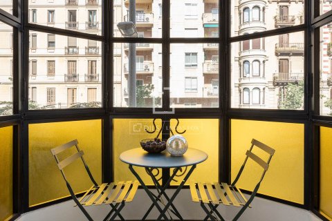 Apartamento de 3 dormitorios en venta en Barcelona, Cataluña, Spain № 4164 - foto 22