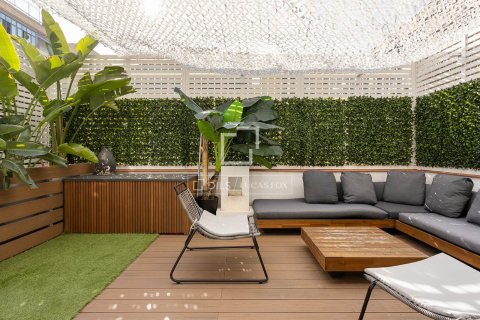 Apartamento de 3 dormitorios en venta en Barcelona, Cataluña, Spain № 4164 - foto 5