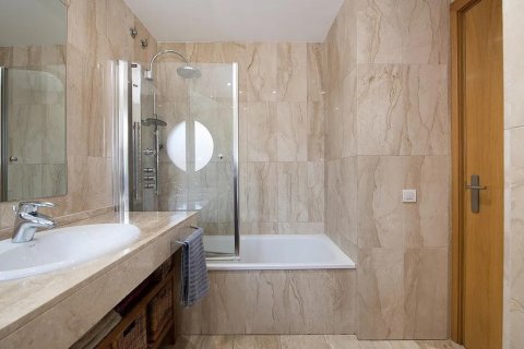 Купить таунхаус в Кастельдефельс, Испания с 5 комнат, № 1401 - фото 17