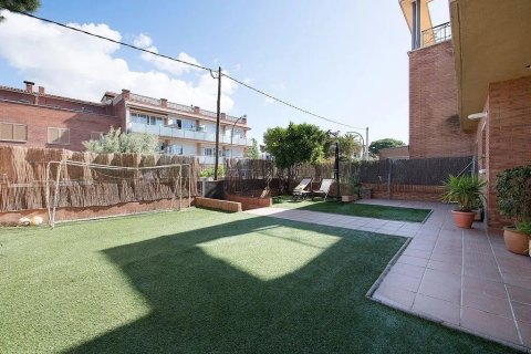 Купить таунхаус в Кастельдефельс, Испания с 5 комнат, № 1401 - фото 26