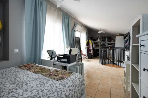 Купить дом в Кастельдефельс, Испания с 7 комнат, № 1400 - фото 13