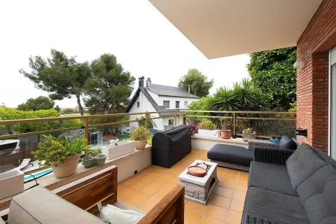 Купить дом в Кастельдефельс, Испания с 7 комнат, № 1400 - фото 22