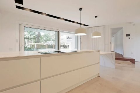 Купить дом в Гава, Испания с 7 комнат, № 1396 - фото 16