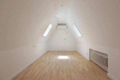 Купить дом в Гава, Испания с 7 комнат, № 1396 - фото 26