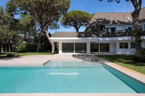 Купить дом в Гава, Испания с 7 комнат, № 1396 - фото 3