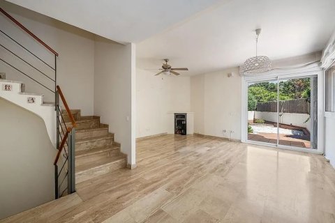 Купить таунхаус в Кастельдефельс, Испания с 5 комнат, № 1402 - фото 10