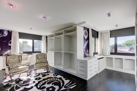 Купить дом в Гава, Испания с 9 комнат, 945м², № 1397 - фото 21