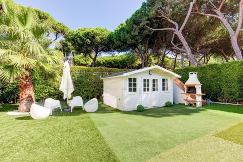 Купить дом в Гава, Испания с 9 комнат, 945м², № 1397 - фото 25