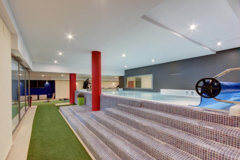 Купить дом в Гава, Испания с 9 комнат, 945м², № 1397 - фото 27