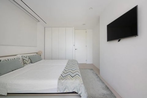 Купить дом в Кастельдефельс, Испания с 7 комнат, № 1398 - фото 28