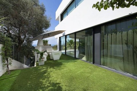 Купить дом в Кастельдефельс, Испания с 7 комнат, № 1398 - фото 17