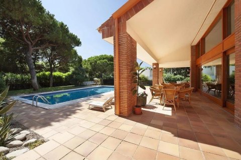 Купить дом в Гава, Испания с 7 комнат, № 1399 - фото 7