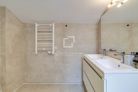 3 bedrooms penthouse for sale in Barcelona, Catalonia, Spain № 7054 - photo 17