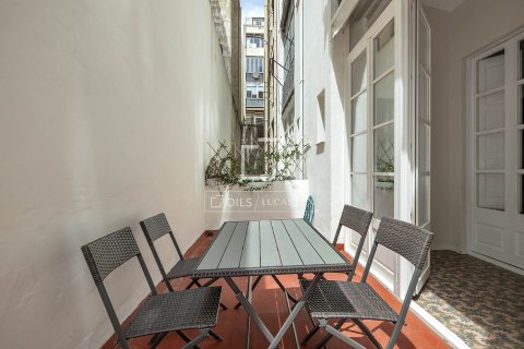 Apartamento de 2 dormitorios en alquiler en Barcelona, Cataluña, Spain № 7049 - foto 11