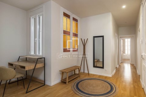 Apartamento de 2 dormitorios en alquiler en Barcelona, Cataluña, Spain № 7049 - foto 21
