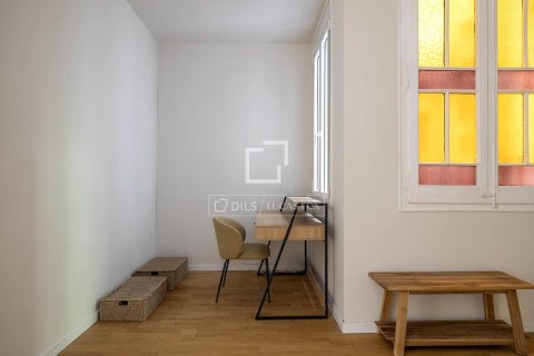Apartamento de 2 dormitorios en alquiler en Barcelona, Cataluña, Spain № 7049 - foto 20