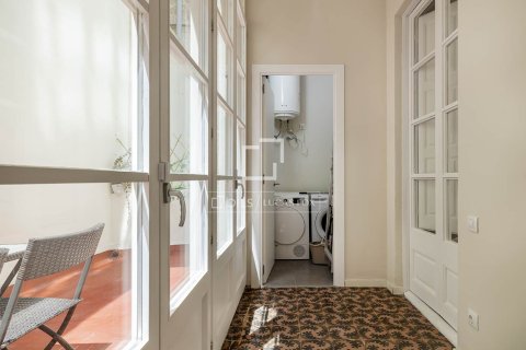 Apartamento de 2 dormitorios en alquiler en Barcelona, Cataluña, Spain № 7049 - foto 9