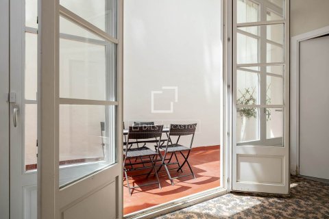 Apartamento de 2 dormitorios en alquiler en Barcelona, Cataluña, Spain № 7049 - foto 10