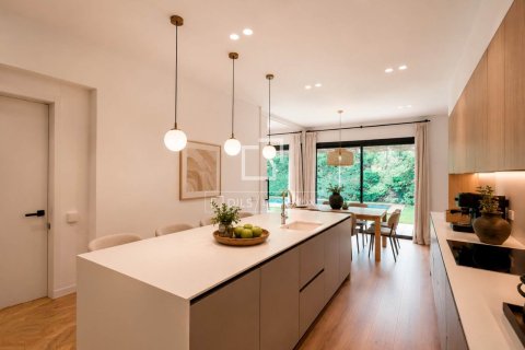 Villa de 5 dormitorios en venta en Sant Cugat del Vallès, Barcelona, Cataluña, Spain № 7052 - foto 14