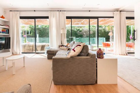 Villa de 5 dormitorios en venta en Sant Cugat del Vallès, Barcelona, Cataluña, Spain № 7052 - foto 7