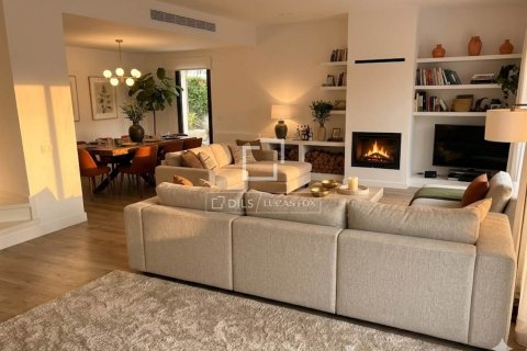 Villa de 5 dormitorios en venta en Sant Cugat del Vallès, Barcelona, Cataluña, Spain № 7052 - foto 3