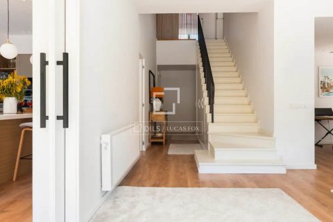 Villa de 5 dormitorios en venta en Sant Cugat del Vallès, Barcelona, Cataluña, Spain № 7052 - foto 2