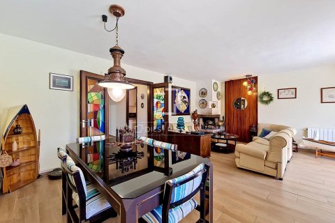 Apartamento de 3 dormitorios en venta en Vilanova i la Geltrú, Barcelona, Cataluña, Spain № 7053 - foto 23