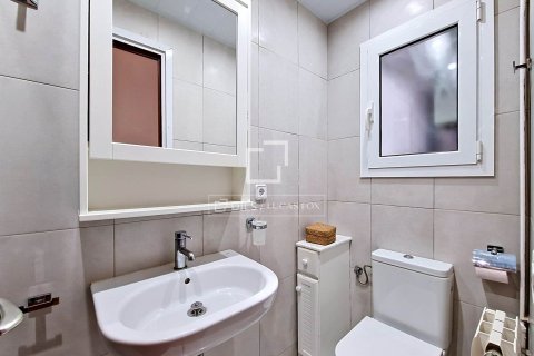 Apartamento de 3 dormitorios en venta en Vilanova i la Geltrú, Barcelona, Cataluña, Spain № 7053 - foto 3