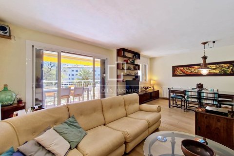 Apartamento de 3 dormitorios en venta en Vilanova i la Geltrú, Barcelona, Cataluña, Spain № 7053 - foto 8