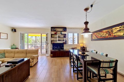 Apartamento de 3 dormitorios en venta en Vilanova i la Geltrú, Barcelona, Cataluña, Spain № 7053 - foto 24