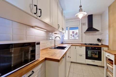 Apartamento de 3 dormitorios en venta en Vilanova i la Geltrú, Barcelona, Cataluña, Spain № 7053 - foto 7