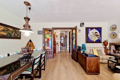 Apartamento de 3 dormitorios en venta en Vilanova i la Geltrú, Barcelona, Cataluña, Spain № 7053 - foto 21