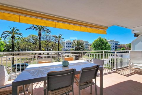 Apartamento de 3 dormitorios en venta en Vilanova i la Geltrú, Barcelona, Cataluña, Spain № 7053 - foto 15