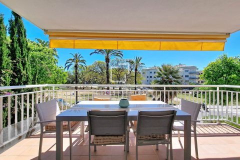 Apartamento de 3 dormitorios en venta en Vilanova i la Geltrú, Barcelona, Cataluña, Spain № 7053 - foto 17