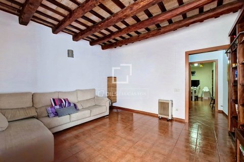Villa de 4 dormitorios en venta en Vilanova i la Geltrú, Barcelona, Cataluña, Spain № 7051 - foto 16