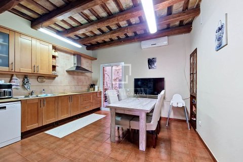 Villa de 4 dormitorios en venta en Vilanova i la Geltrú, Barcelona, Cataluña, Spain № 7051 - foto 24
