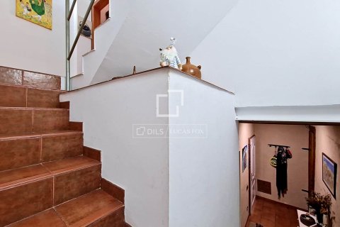 Villa de 4 dormitorios en venta en Vilanova i la Geltrú, Barcelona, Cataluña, Spain № 7051 - foto 28