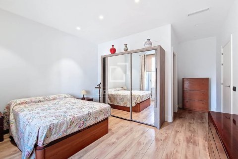Apartamento de 3 dormitorios en alquiler en Vilanova i la Geltrú, Barcelona, Cataluña, Spain № 7050 - foto 8