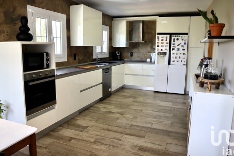 Купить дом в Кастельяр-дель-Вальес, Испания с 4 спальни, 214м², № 5039 - фото 4