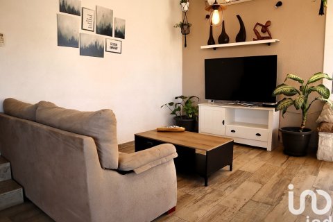 Купить дом в Кастельяр-дель-Вальес, Испания с 4 спальни, 214м², № 5039 - фото 3