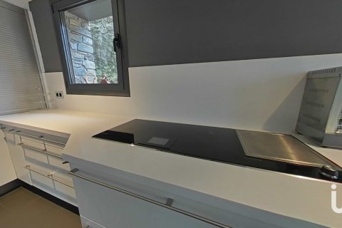 Купить дом в Лерида, Испания с 5 спален, 405м², № 5040 - фото 4