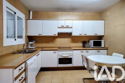 4 bedrooms house for sale in Sant Pol de Mar, Barcelona, Catalonia, Spain № 7358 - photo 18